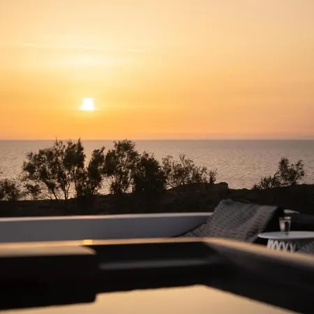 Villa Swell Suites, Santorini *