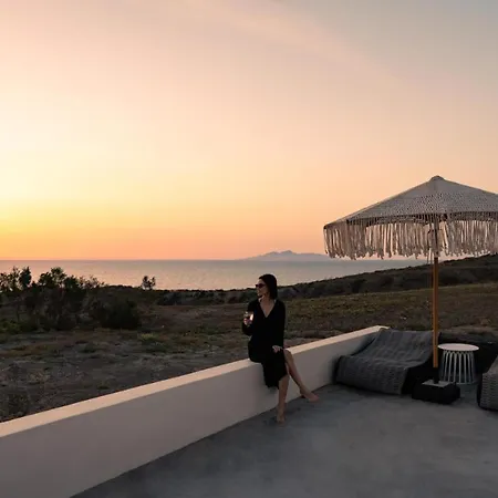 Swell Suites, Santorini Vourvoulos