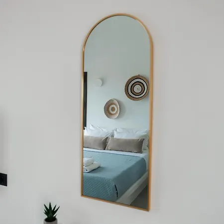 Swell Suites, Santorini Villa *