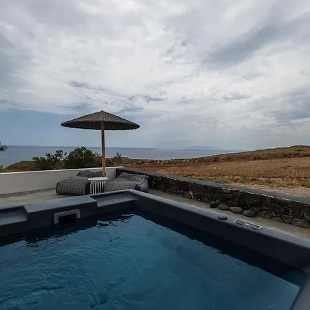 Swell Suites, Santorini Villa