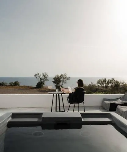 Swell Suites, Santorini