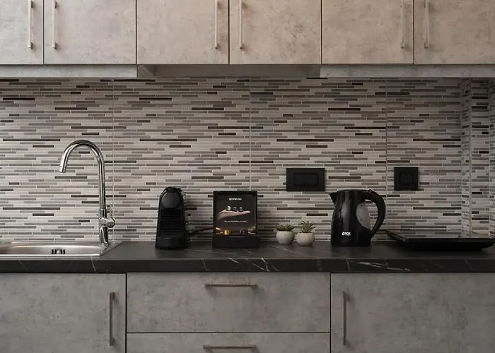 Swell Suites, Santorini Villa *