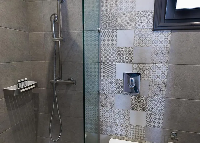 Swell Suites, Santorini Villa *