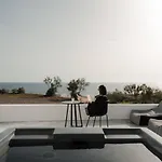 Swell Suites, Santorini