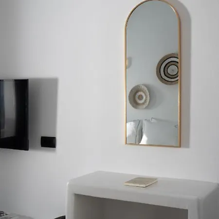 Swell Suites, Santorini Βίλα Βούρβουλος